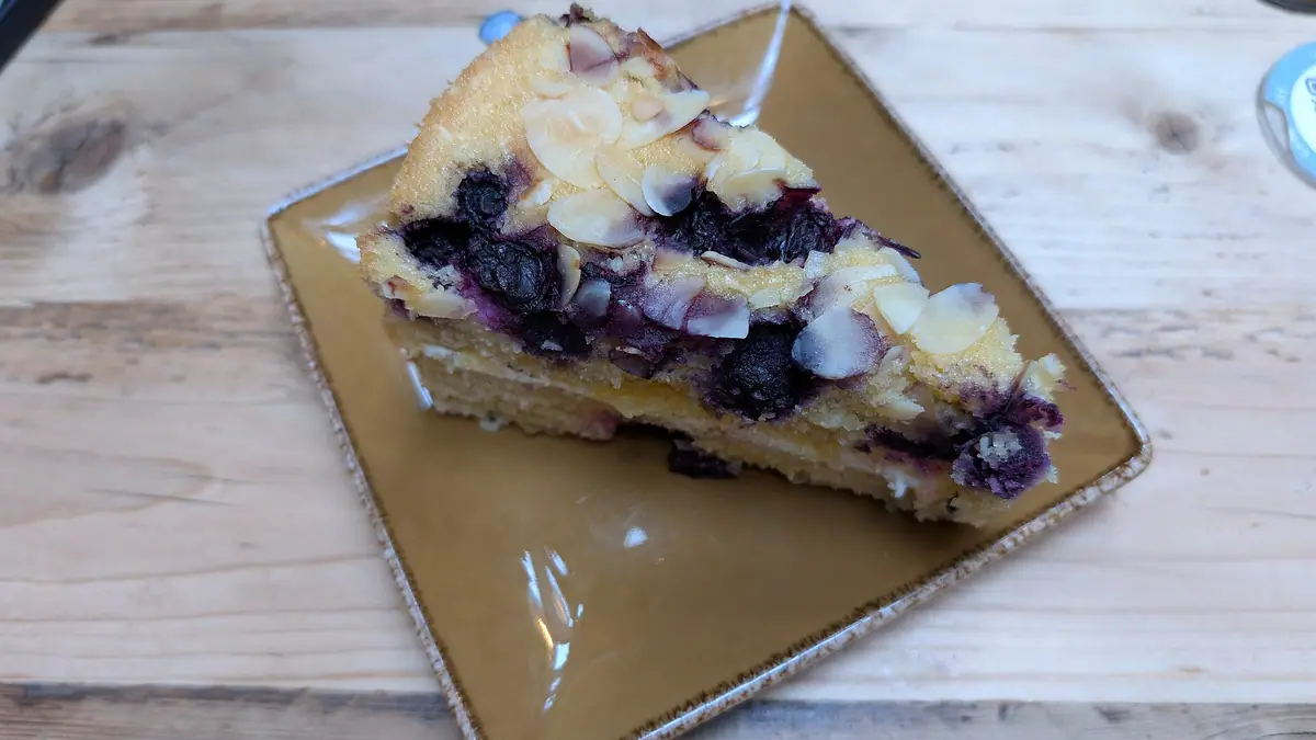 Café 16 – vegan bakery in Newcastle upon Tyne town centre